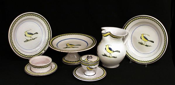 Servizio da tavola, sec. XX, in terracotta smaltata biana e dipinta in&nbsp;&nbsp;&nbsp;&nbsp;