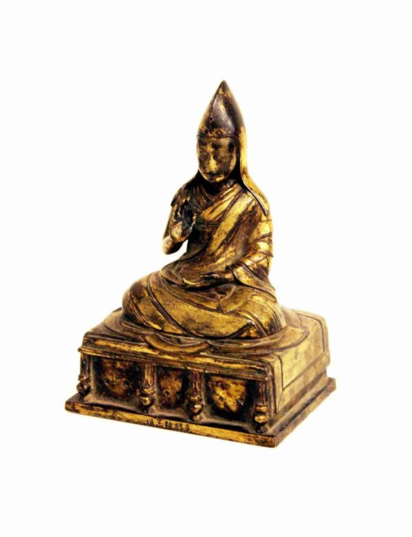 Scultura, Cina, sec. XIX, in bronzo dorato raffigurante Buddha benedicente,