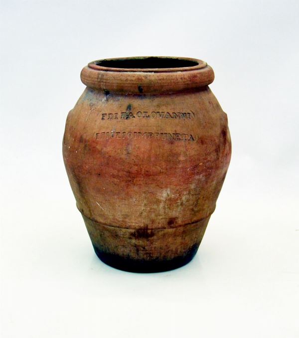 Orcetto, sec. XX, manifattura Vanni, Impruneta, in terracotta, alt. cm 48&nbsp;  - Asta GIOIELLI, ARREDI D'ANTIQUARIATO, DIPINTI DAL XVI AL XX SECOLO E ARGENTI - Poggio Bracciolini Casa d'Aste