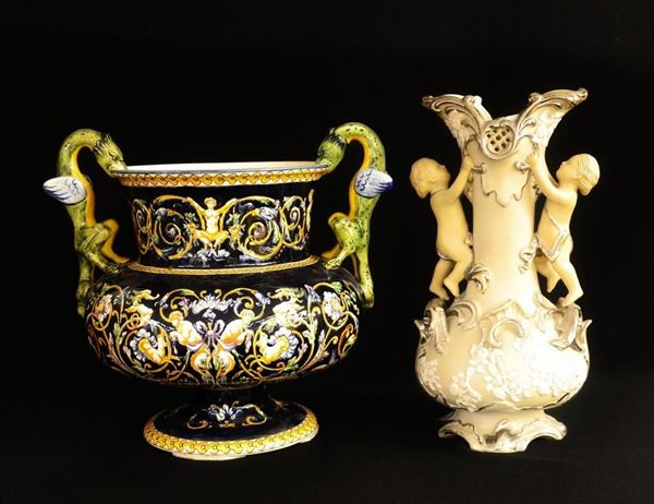 Vaso, Francia, sec. XX, manifattura Gien, in ceramica decorata,&nbsp;&nbsp;&nbsp;&nbsp;&nbsp;&nbsp;&nbsp;&nbsp;&nbsp;&nbsp;&nbsp;