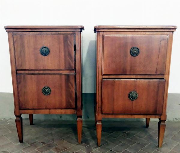 Coppia di comodini, sec. XIX,&nbsp;&nbsp;&nbsp;&nbsp;&nbsp;&nbsp;&nbsp;&nbsp;&nbsp;&nbsp;&nbsp;&nbsp;&nbsp;&nbsp;&nbsp;&nbsp;&nbsp;&nbsp;&nbsp;&nbsp;&nbsp;&nbsp;&nbsp;&nbsp;&nbsp;&nbsp;&nbsp;&nbsp;&nbsp;&nbsp;&nbsp;&nbsp;&nbsp;&nbsp;&nbsp;&nbsp;&nbsp;&nbsp;&nbsp;&nbsp;&nbsp;&nbsp;&nbsp;&nbsp;&nbsp;