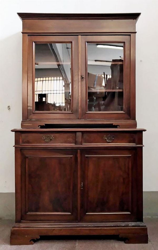 CREDENZA CON ALZATA SEC.XX,IN NOCE,QUATTRO&nbsp;&nbsp;&nbsp;&nbsp;&nbsp;&nbsp;&nbsp;&nbsp;&nbsp;&nbsp;&nbsp;&nbsp;&nbsp;&nbsp;&nbsp;&nbsp;&nbsp;&nbsp;&nbsp;&nbsp;&nbsp;&nbsp;&nbsp;&nbsp;&nbsp;&nbsp;&nbsp;&nbsp;&nbsp;&nbsp;&nbsp;&nbsp;