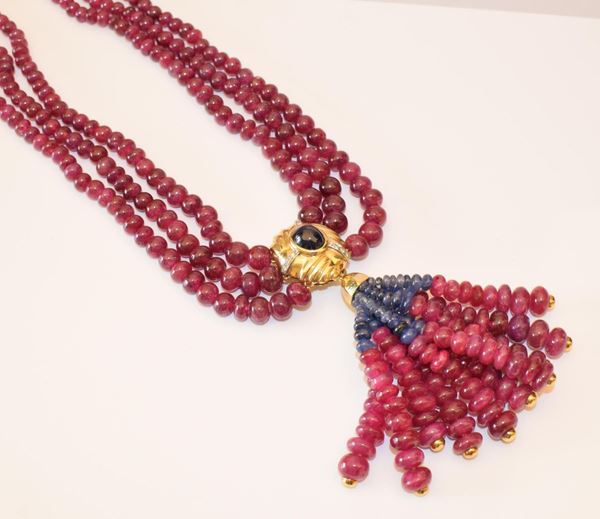 COLLANA IN ORO GIALLO,DIAMNATI,RUBINI E ZAFFIRI&nbsp;&nbsp;&nbsp;&nbsp;&nbsp;&nbsp;&nbsp;&nbsp;&nbsp;&nbsp;&nbsp;&nbsp;&nbsp;&nbsp;&nbsp;&nbsp;&nbsp;&nbsp;&nbsp;&nbsp;&nbsp;&nbsp;&nbsp;&nbsp;&nbsp;&nbsp;&nbsp;