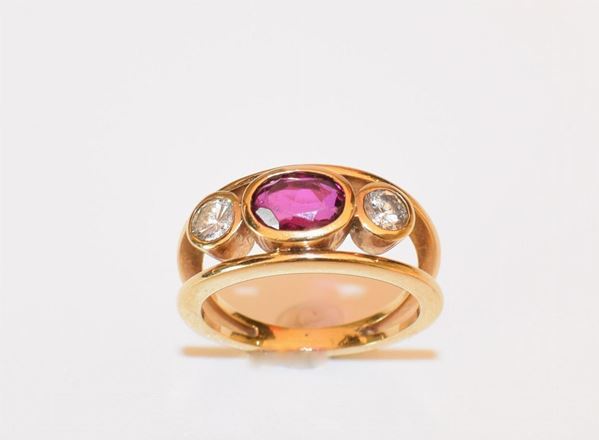 ANELLO IN ORO GIALLO , DIAMANTI E RUBINO&nbsp;&nbsp;&nbsp;&nbsp;&nbsp;&nbsp;&nbsp;&nbsp;&nbsp;&nbsp;&nbsp;&nbsp;&nbsp;&nbsp;&nbsp;&nbsp;&nbsp;&nbsp;&nbsp;&nbsp;&nbsp;&nbsp;&nbsp;&nbsp;&nbsp;&nbsp;&nbsp;&nbsp;&nbsp;&nbsp;&nbsp;&nbsp;&nbsp;&nbsp;