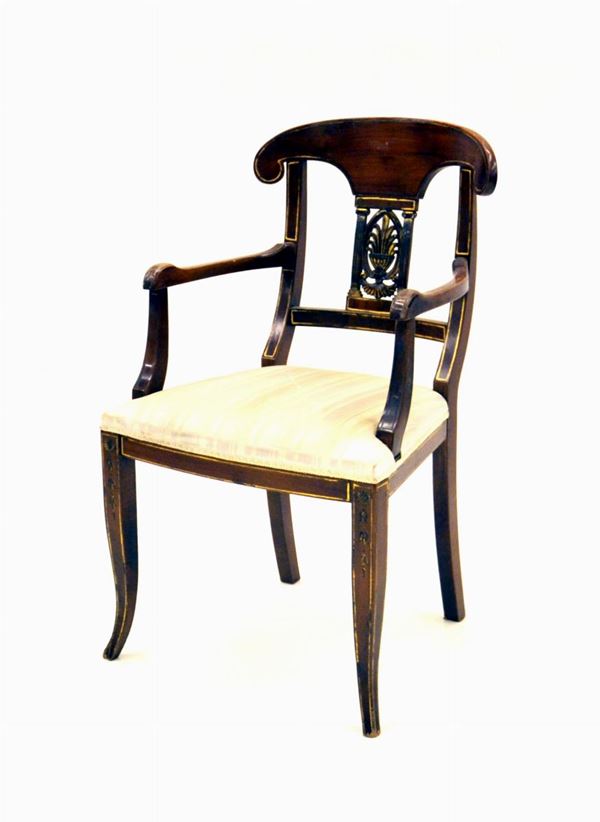 Poltroncina, tardo impero, in mogano, schienale intagliato, seduta&nbsp;&nbsp;&nbsp;&nbsp;&nbsp;&nbsp;&nbsp;&nbsp;