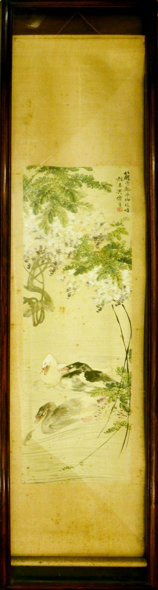 Scroll, Cina, sec. XIX, decorato a paesaggio con anatre e motivi floreali,