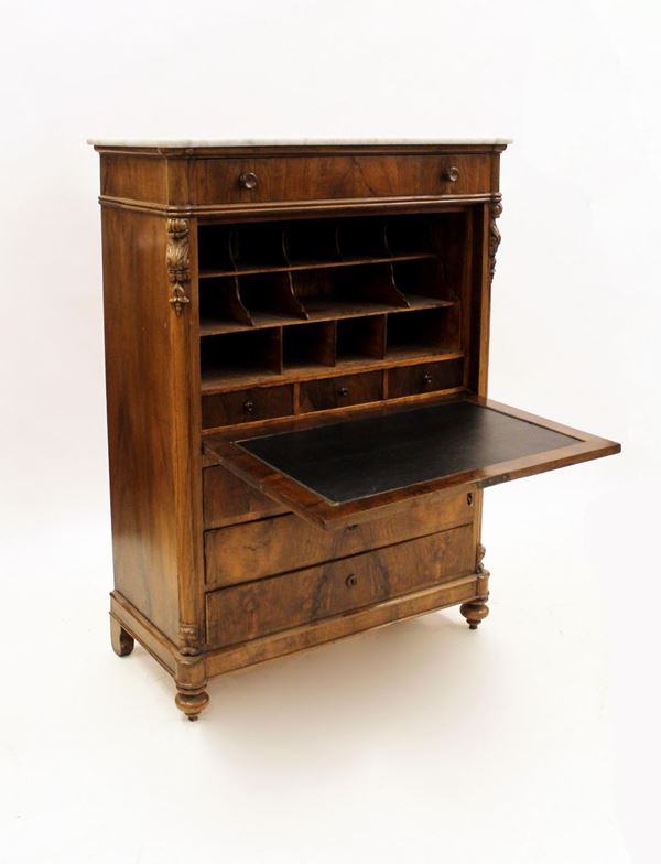 Secretaire, sec. XIX, piano in marmo bianco, fronte a quattro cassetti e&nbsp;&nbsp;