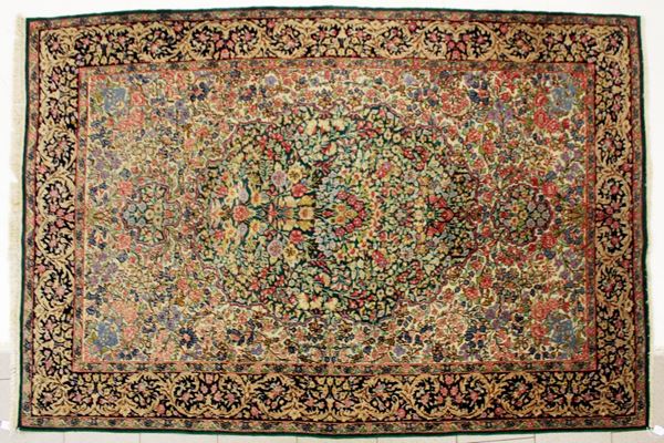 Tappeto persiano Kirman extra fine di vecchia manifattura, campo a motivo&nbsp;