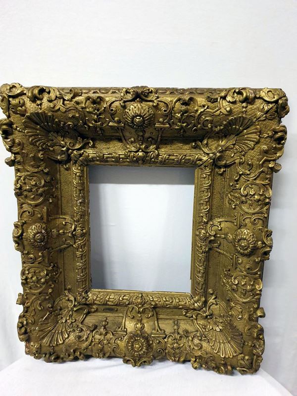 Cornice, inizi sec. XX, in legno e pastiglia, cm 51x47, luce cm 27x22&nbsp;&nbsp;&nbsp;&nbsp;&nbsp;