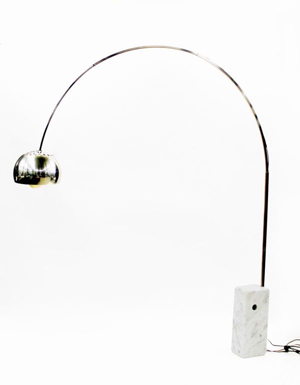 Lampada da terra, 1962, Marmo, acciaio inox e alluminio, designer Achille e