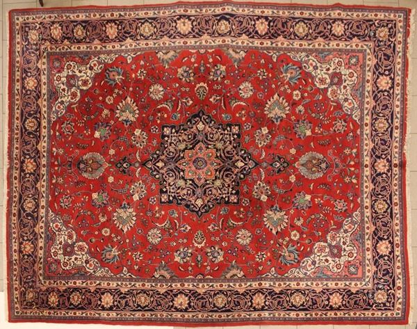 Tappeto persiano Tabriz, fondo rosso a medaglione centrale, cm 330x255&nbsp;&nbsp;&nbsp;&nbsp;