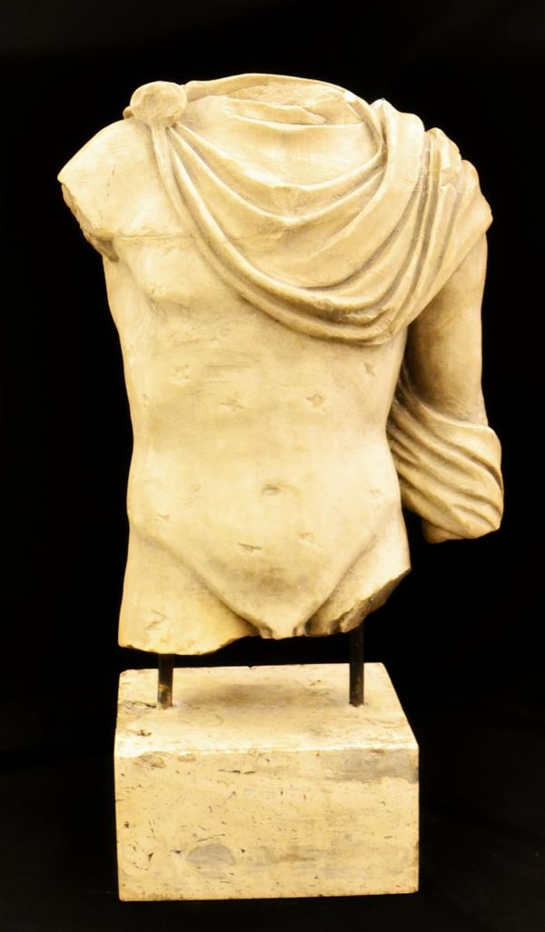 Busto acefalo, sec. XIX, in marmo, alt. cm 85, difetti e mancanze         