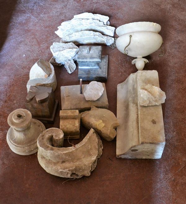 Lampadario in alabastro, inizi sec. XX,&nbsp;&nbsp;&nbsp;&nbsp;&nbsp;&nbsp;&nbsp;&nbsp;&nbsp;&nbsp;&nbsp;&nbsp;&nbsp;&nbsp;&nbsp;&nbsp;&nbsp;&nbsp;&nbsp;&nbsp;&nbsp;&nbsp;&nbsp;&nbsp;&nbsp;&nbsp;&nbsp;&nbsp;&nbsp;&nbsp;  - Asta BENI D'ANTIQUARIATO E SCULTURE, GIOIELLI E COLLEZIONISMO - Poggio Bracciolini Casa d'Aste