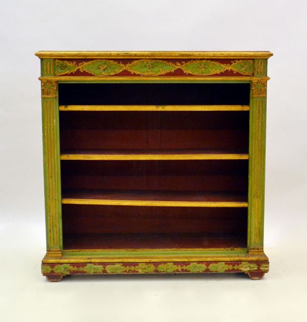 Libreria, sec. XX, in legno laccato nei toni del&nbsp;&nbsp;&nbsp;&nbsp;&nbsp;&nbsp;&nbsp;&nbsp;&nbsp;&nbsp;&nbsp;&nbsp;&nbsp;&nbsp;&nbsp;&nbsp;&nbsp;&nbsp;&nbsp;&nbsp;&nbsp;&nbsp;&nbsp;&nbsp;&nbsp;&nbsp;
