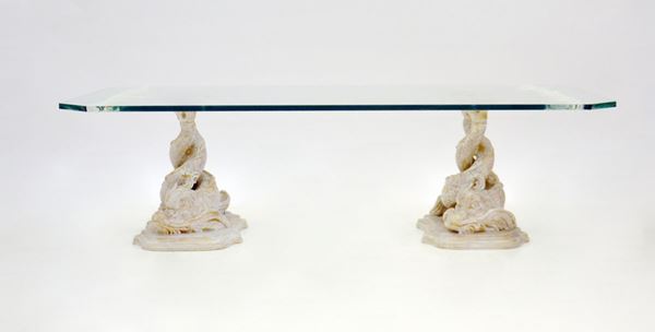 Tavolo da salotto, piano in vetro, basi in legno&nbsp;&nbsp;&nbsp;&nbsp;&nbsp;&nbsp;&nbsp;&nbsp;&nbsp;&nbsp;&nbsp;&nbsp;&nbsp;&nbsp;&nbsp;&nbsp;&nbsp;&nbsp;&nbsp;&nbsp;&nbsp;&nbsp;&nbsp;&nbsp;&nbsp;&nbsp;