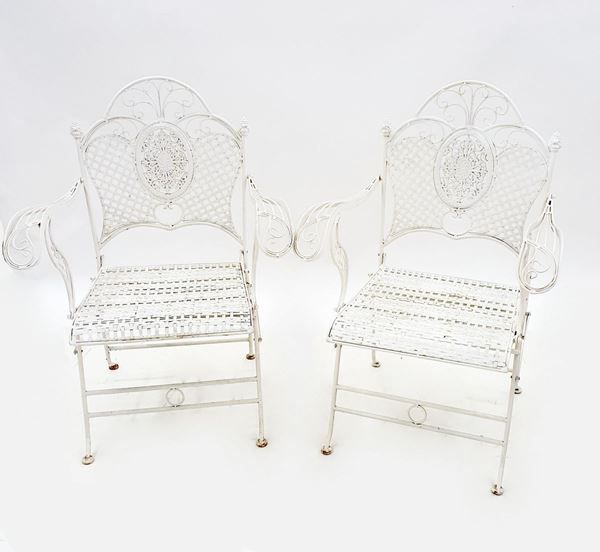 Coppia di poltroncine da giardino, sec. XX,&nbsp;&nbsp;&nbsp;&nbsp;&nbsp;&nbsp;&nbsp;&nbsp;&nbsp;&nbsp;&nbsp;&nbsp;&nbsp;&nbsp;&nbsp;&nbsp;&nbsp;&nbsp;&nbsp;&nbsp;&nbsp;&nbsp;&nbsp;&nbsp;&nbsp;&nbsp;&nbsp;&nbsp;&nbsp;&nbsp;&nbsp;