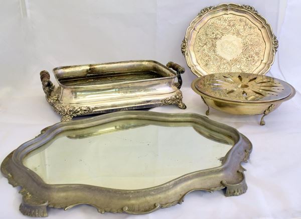 VASSOIO CON PIANO A SPECCHIO, SCALDA VIVANDE ,&nbsp;&nbsp;&nbsp;&nbsp;&nbsp;&nbsp;&nbsp;&nbsp;&nbsp;&nbsp;&nbsp;&nbsp;&nbsp;&nbsp;&nbsp;&nbsp;&nbsp;&nbsp;&nbsp;&nbsp;&nbsp;&nbsp;&nbsp;&nbsp;&nbsp;&nbsp;&nbsp;&nbsp;  - Asta ARREDI DA UNA VILLA FIESOLANA, GIOIELLI, DIPINTI DAL XVII AL XX SECOLO - Poggio Bracciolini Casa d'Aste