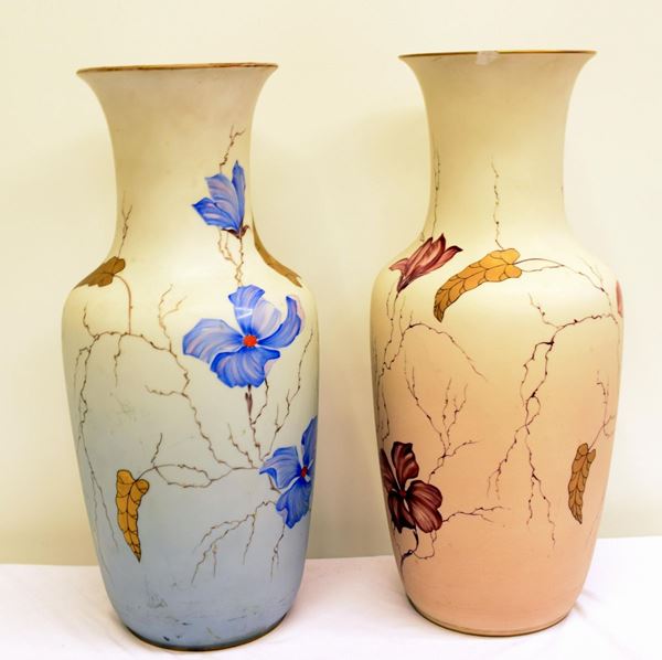 Coppia di vasi Rosenthal, sec.XX&nbsp;&nbsp;&nbsp;&nbsp;&nbsp;&nbsp;&nbsp;&nbsp;&nbsp;&nbsp;&nbsp;&nbsp;&nbsp;&nbsp;&nbsp;&nbsp;&nbsp;&nbsp;&nbsp;&nbsp;&nbsp;&nbsp;&nbsp;&nbsp;&nbsp;&nbsp;&nbsp;&nbsp;&nbsp;&nbsp;&nbsp;&nbsp;&nbsp;&nbsp;&nbsp;&nbsp;&nbsp;&nbsp;&nbsp;&nbsp;&nbsp;&nbsp;
