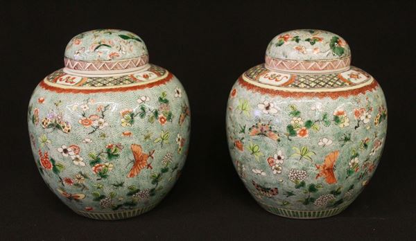 Coppia di potiches, Cina, sec. XX,