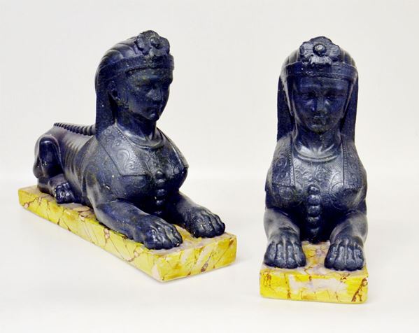 Coppia di sculturine, sec. XX                                             