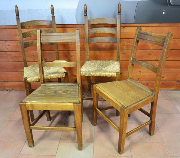 Quattro sedie, sec. XX                                                      - Asta GIOIELLI, ARGENTI, ARREDI, OGGETTI D'ARTE E DIPINTI - Poggio Bracciolini Casa d'Aste