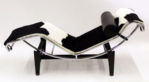 Chaise Longue, sec. XX, designers Charlotte Perriand&nbsp;&nbsp;&nbsp;&nbsp;&nbsp;&nbsp;&nbsp;&nbsp;&nbsp;&nbsp;&nbsp;&nbsp;&nbsp;&nbsp;&nbsp;&nbsp;&nbsp;&nbsp;&nbsp;&nbsp;&nbsp;&nbsp;  - Asta ARREDI D'ANTIQUARIATO, BENI DA COLLEZIONE, GIOIELLI E ARGENTI - Poggio Bracciolini Casa d'Aste