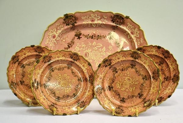 Dieci piatti e due vassoi, Inghilterra, manifattura&nbsp;&nbsp;&nbsp;&nbsp;&nbsp;&nbsp;&nbsp;&nbsp;&nbsp;&nbsp;&nbsp;&nbsp;&nbsp;&nbsp;&nbsp;&nbsp;&nbsp;&nbsp;&nbsp;&nbsp;&nbsp;&nbsp;&nbsp;  - Asta ARREDI D'ANTIQUARIATO, BENI DA COLLEZIONE, GIOIELLI E ARGENTI - Poggio Bracciolini Casa d'Aste