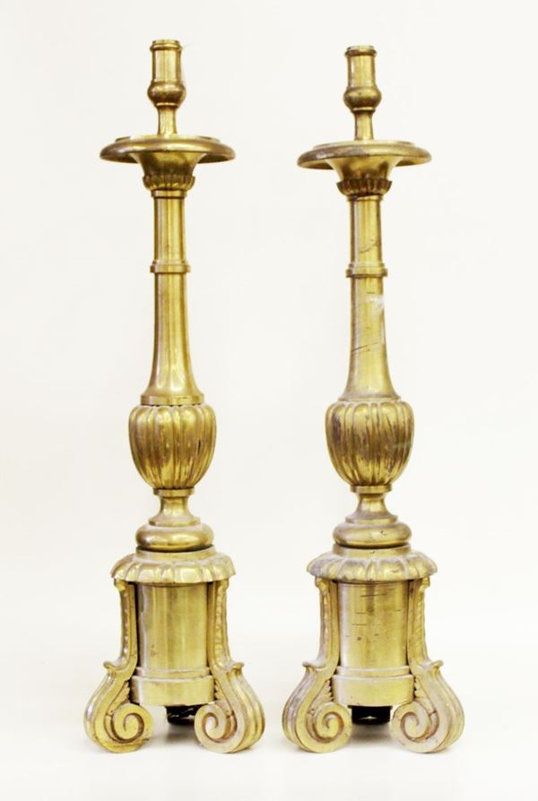 Coppia di candelieri, sec. XIX,&nbsp;&nbsp;&nbsp;&nbsp;&nbsp;&nbsp;&nbsp;&nbsp;&nbsp;&nbsp;&nbsp;&nbsp;&nbsp;&nbsp;&nbsp;&nbsp;&nbsp;&nbsp;&nbsp;&nbsp;&nbsp;&nbsp;&nbsp;&nbsp;&nbsp;&nbsp;&nbsp;&nbsp;&nbsp;&nbsp;&nbsp;&nbsp;&nbsp;&nbsp;&nbsp;&nbsp;&nbsp;&nbsp;&nbsp;&nbsp;&nbsp;&nbsp;&nbsp;