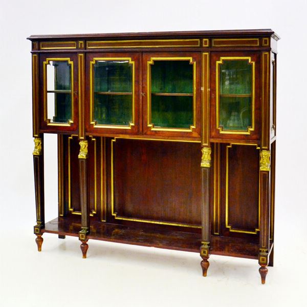 Vetrina, inizi sec. XX                                                      - Asta ARREDI D'ANTIQUARIATO, BENI DA COLLEZIONE, GIOIELLI E ARGENTI - Poggio Bracciolini Casa d'Aste