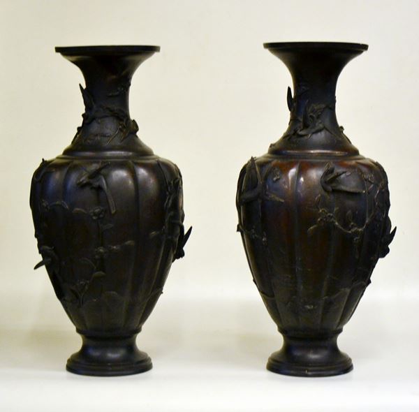 Coppia di vasi, arte orientale, sec. XIX&nbsp;&nbsp;&nbsp;&nbsp;&nbsp;&nbsp;&nbsp;&nbsp;&nbsp;&nbsp;&nbsp;&nbsp;&nbsp;&nbsp;&nbsp;&nbsp;&nbsp;&nbsp;&nbsp;&nbsp;&nbsp;&nbsp;&nbsp;&nbsp;&nbsp;&nbsp;&nbsp;&nbsp;&nbsp;&nbsp;&nbsp;&nbsp;&nbsp;&nbsp;