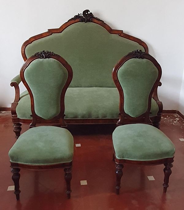 Divano e due sedie&nbsp; sec. XIX&nbsp;&nbsp;&nbsp;&nbsp;&nbsp;&nbsp;&nbsp;&nbsp;&nbsp;&nbsp;&nbsp;&nbsp;&nbsp;&nbsp;&nbsp;&nbsp;&nbsp;&nbsp;&nbsp;&nbsp;&nbsp;&nbsp;&nbsp;&nbsp;&nbsp;&nbsp;&nbsp;&nbsp;&nbsp;&nbsp;&nbsp;&nbsp;&nbsp;&nbsp;&nbsp;&nbsp;&nbsp;&nbsp;&nbsp;&nbsp;&nbsp;&nbsp;&nbsp;&nbsp;&nbsp;&nbsp;