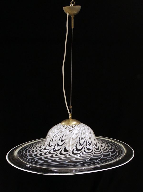 Lampadario a sospensione, Murano, sec. XX,&nbsp;&nbsp;&nbsp;&nbsp;&nbsp;&nbsp;&nbsp;&nbsp;&nbsp;&nbsp;&nbsp;&nbsp;&nbsp;&nbsp;&nbsp;&nbsp;&nbsp;&nbsp;&nbsp;&nbsp;&nbsp;&nbsp;&nbsp;&nbsp;&nbsp;&nbsp;&nbsp;&nbsp;&nbsp;&nbsp;&nbsp;&nbsp;