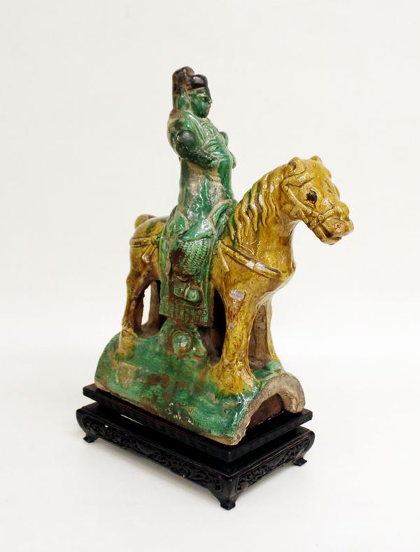 Cavallo con cavaliere, Cina, in stile Tang, in terracotta smaltata verde&nbsp;&nbsp;
