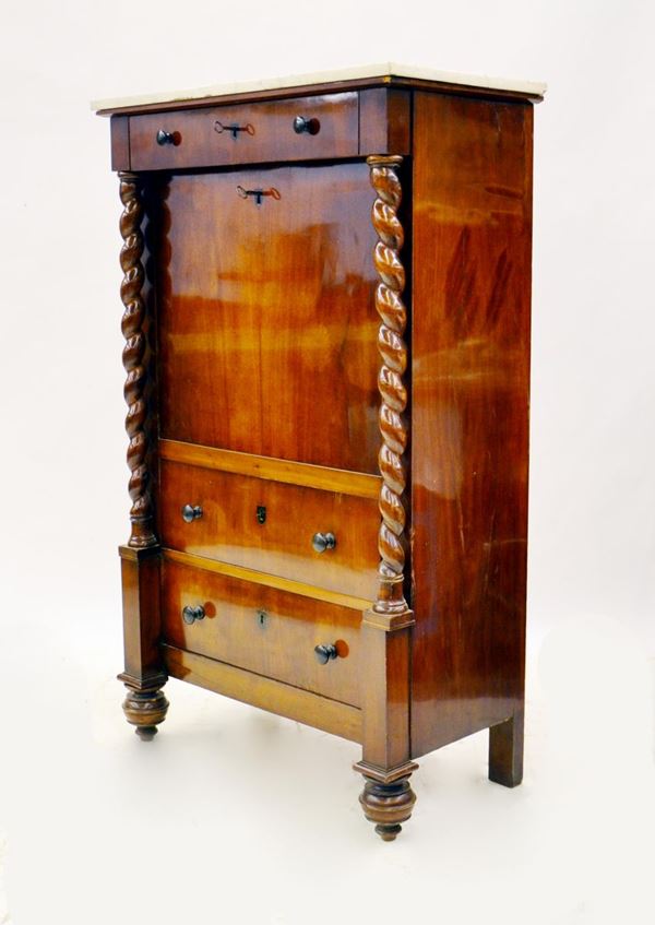Secretaire, sec. XIX, lastronato in mogano, piano in marmo bianco, fronte a