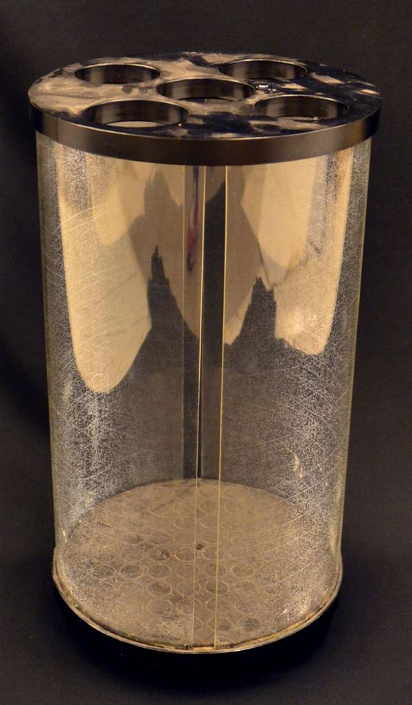 Portaombrelli, anni 80, in materiale plastico,&nbsp;&nbsp;&nbsp;&nbsp;&nbsp;&nbsp;&nbsp;&nbsp;&nbsp;&nbsp;&nbsp;&nbsp;&nbsp;&nbsp;&nbsp;&nbsp;&nbsp;&nbsp;&nbsp;&nbsp;&nbsp;&nbsp;&nbsp;&nbsp;&nbsp;&nbsp;&nbsp;&nbsp;