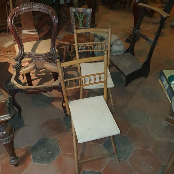 Sei tra panchetti e sedie sec. XIX e XX,                                    - Asta OPERE E OGGETTI D'ARTE ANTICA E CONTEMPORANEA, GIOIELLI - Poggio Bracciolini Casa d'Aste