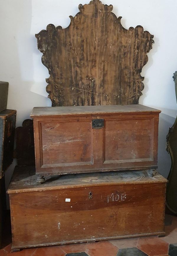 Due cassapanche in legno, sec. XIX                                        