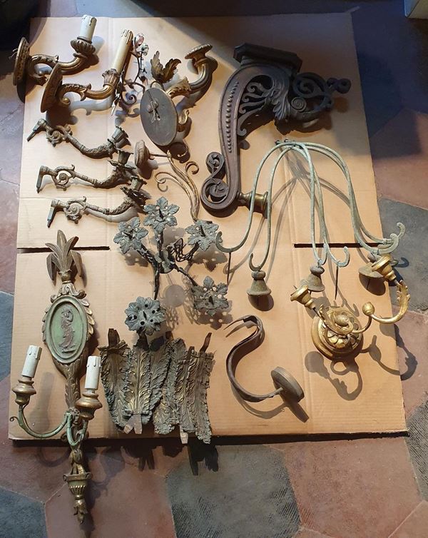 Dieci tra applique e frammenti, sec. XIX e XX,                              - Asta OPERE E OGGETTI D'ARTE ANTICA E CONTEMPORANEA, GIOIELLI - Poggio Bracciolini Casa d'Aste