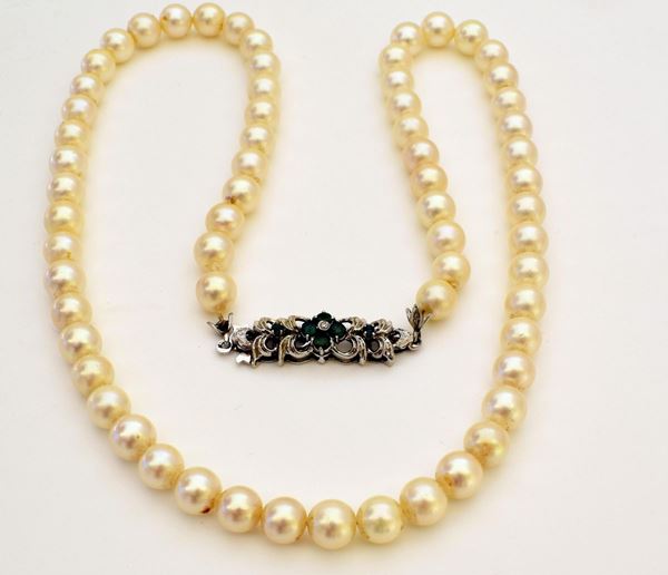 COLLANA IN ORO BIANCO , PERLE E PIETRE                                    