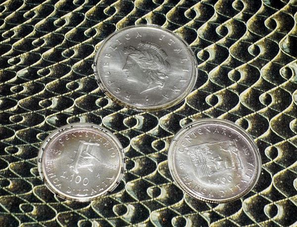 VENTICINQUE CONFEZIONI DI MONETE DA LIRE 500,200,100&nbsp;&nbsp;&nbsp;&nbsp;&nbsp;&nbsp;&nbsp;&nbsp;&nbsp;&nbsp;&nbsp;&nbsp;&nbsp;&nbsp;&nbsp;&nbsp;&nbsp;&nbsp;&nbsp;&nbsp;&nbsp;&nbsp;