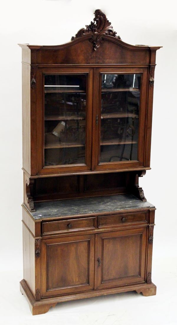 Credenza vetrina, fine sec. XIX,&nbsp;&nbsp;&nbsp;&nbsp;&nbsp;&nbsp;&nbsp;&nbsp;&nbsp;&nbsp;&nbsp;&nbsp;&nbsp;&nbsp;&nbsp;&nbsp;&nbsp;&nbsp;&nbsp;&nbsp;&nbsp;&nbsp;&nbsp;&nbsp;&nbsp;&nbsp;&nbsp;&nbsp;&nbsp;&nbsp;&nbsp;&nbsp;&nbsp;&nbsp;&nbsp;&nbsp;&nbsp;&nbsp;&nbsp;&nbsp;&nbsp;&nbsp;