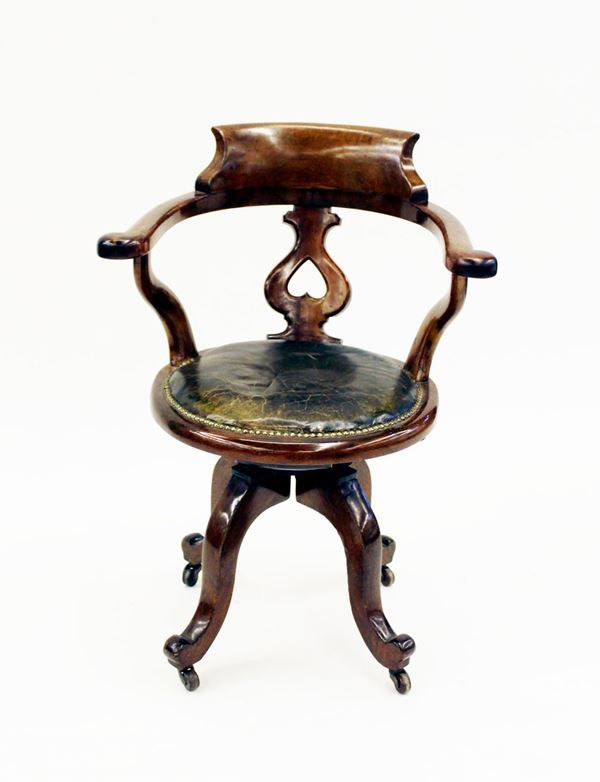 Poltroncina girevole, Inghilterra, sec. XIX,&nbsp;&nbsp;&nbsp;&nbsp;&nbsp;&nbsp;&nbsp;&nbsp;&nbsp;&nbsp;&nbsp;&nbsp;&nbsp;&nbsp;&nbsp;&nbsp;&nbsp;&nbsp;&nbsp;&nbsp;&nbsp;&nbsp;&nbsp;&nbsp;&nbsp;&nbsp;&nbsp;&nbsp;&nbsp;&nbsp;