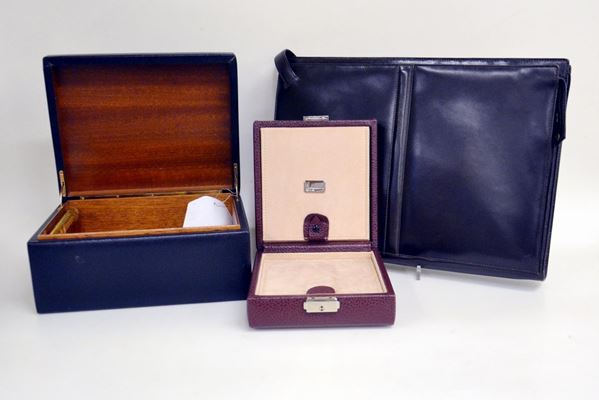 Cartella portadocumenti, scatola portaorologi e umidificatore&nbsp;&nbsp;&nbsp;&nbsp;&nbsp;&nbsp;&nbsp;&nbsp;&nbsp;&nbsp;&nbsp;&nbsp;&nbsp;