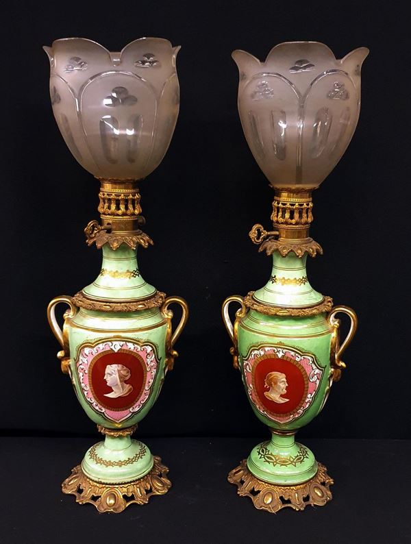 Coppia di lumi, sec. XIX,&nbsp;&nbsp;&nbsp;&nbsp;&nbsp;&nbsp;&nbsp;&nbsp;&nbsp;&nbsp;&nbsp;&nbsp;&nbsp;&nbsp;&nbsp;&nbsp;&nbsp;&nbsp;&nbsp;&nbsp;&nbsp;&nbsp;&nbsp;&nbsp;&nbsp;&nbsp;&nbsp;&nbsp;&nbsp;&nbsp;&nbsp;&nbsp;&nbsp;&nbsp;&nbsp;&nbsp;&nbsp;&nbsp;&nbsp;&nbsp;&nbsp;&nbsp;&nbsp;&nbsp;&nbsp;&nbsp;&nbsp;&nbsp;&nbsp;
