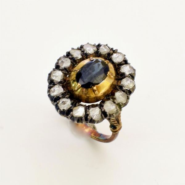 ANELLO IN ORO GIALLO KT 18, ARGENTO, DIAMANTI E ZAFFIRO&nbsp;&nbsp;&nbsp;&nbsp;&nbsp;&nbsp;&nbsp;&nbsp;&nbsp;&nbsp;&nbsp;&nbsp;&nbsp;&nbsp;&nbsp;&nbsp;&nbsp;&nbsp;&nbsp;