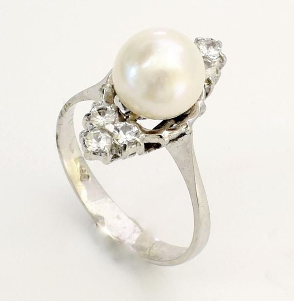 ANELLO IN ORO BIANCO KT 18, DIAMANTI E PERLA&nbsp;&nbsp;&nbsp;&nbsp;&nbsp;&nbsp;&nbsp;&nbsp;&nbsp;&nbsp;&nbsp;&nbsp;&nbsp;&nbsp;&nbsp;&nbsp;&nbsp;&nbsp;&nbsp;&nbsp;&nbsp;&nbsp;&nbsp;&nbsp;&nbsp;&nbsp;&nbsp;&nbsp;&nbsp;&nbsp;