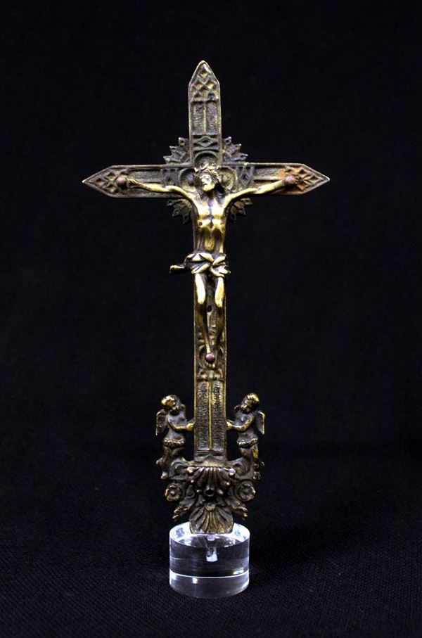 Antico crocifisso, su croce del sec. XIX&nbsp;&nbsp;&nbsp;&nbsp;&nbsp;&nbsp;&nbsp;&nbsp;&nbsp;&nbsp;&nbsp;&nbsp;&nbsp;&nbsp;&nbsp;&nbsp;&nbsp;&nbsp;&nbsp;&nbsp;&nbsp;&nbsp;&nbsp;&nbsp;&nbsp;&nbsp;&nbsp;&nbsp;&nbsp;&nbsp;&nbsp;&nbsp;&nbsp;&nbsp;