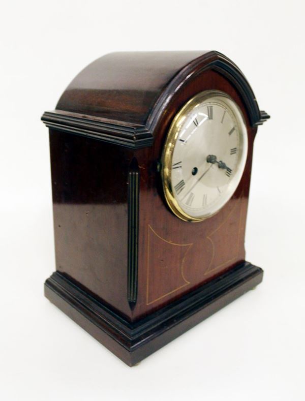 Orologio da tavolo, sec. XX&nbsp;&nbsp;&nbsp;&nbsp;&nbsp;&nbsp;&nbsp;&nbsp;&nbsp;&nbsp;&nbsp;&nbsp;&nbsp;&nbsp;&nbsp;&nbsp;&nbsp;&nbsp;&nbsp;&nbsp;&nbsp;&nbsp;&nbsp;&nbsp;&nbsp;&nbsp;&nbsp;&nbsp;&nbsp;&nbsp;&nbsp;&nbsp;&nbsp;&nbsp;&nbsp;&nbsp;&nbsp;&nbsp;&nbsp;&nbsp;&nbsp;&nbsp;&nbsp;&nbsp;&nbsp;&nbsp;&nbsp;