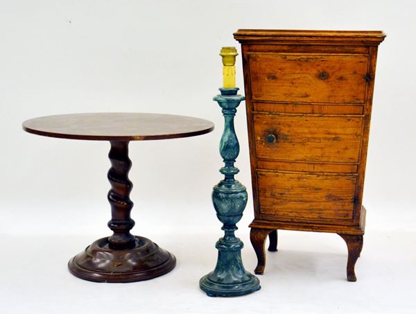 Tavolino, candeliere e piccolo mobile a colonna ad uno sportello, sec. XX&nbsp;