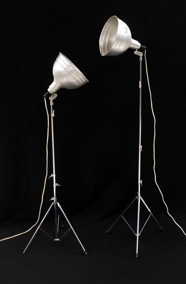 Due lampade, USA, sec. XX&nbsp;&nbsp;&nbsp;&nbsp;&nbsp;&nbsp;&nbsp;&nbsp;&nbsp;&nbsp;&nbsp;&nbsp;&nbsp;&nbsp;&nbsp;&nbsp;&nbsp;&nbsp;&nbsp;&nbsp;&nbsp;&nbsp;&nbsp;&nbsp;&nbsp;&nbsp;&nbsp;&nbsp;&nbsp;&nbsp;&nbsp;&nbsp;&nbsp;&nbsp;&nbsp;&nbsp;&nbsp;&nbsp;&nbsp;&nbsp;&nbsp;&nbsp;&nbsp;&nbsp;&nbsp;&nbsp;&nbsp;&nbsp;&nbsp;